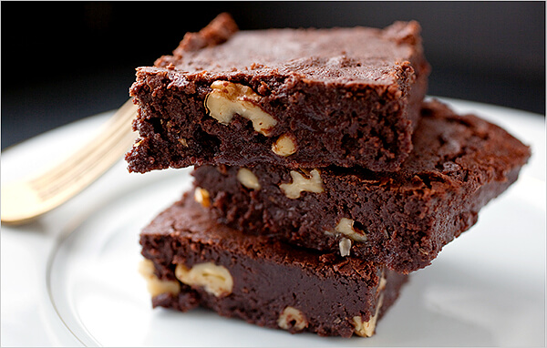 Walnut fudge brownie